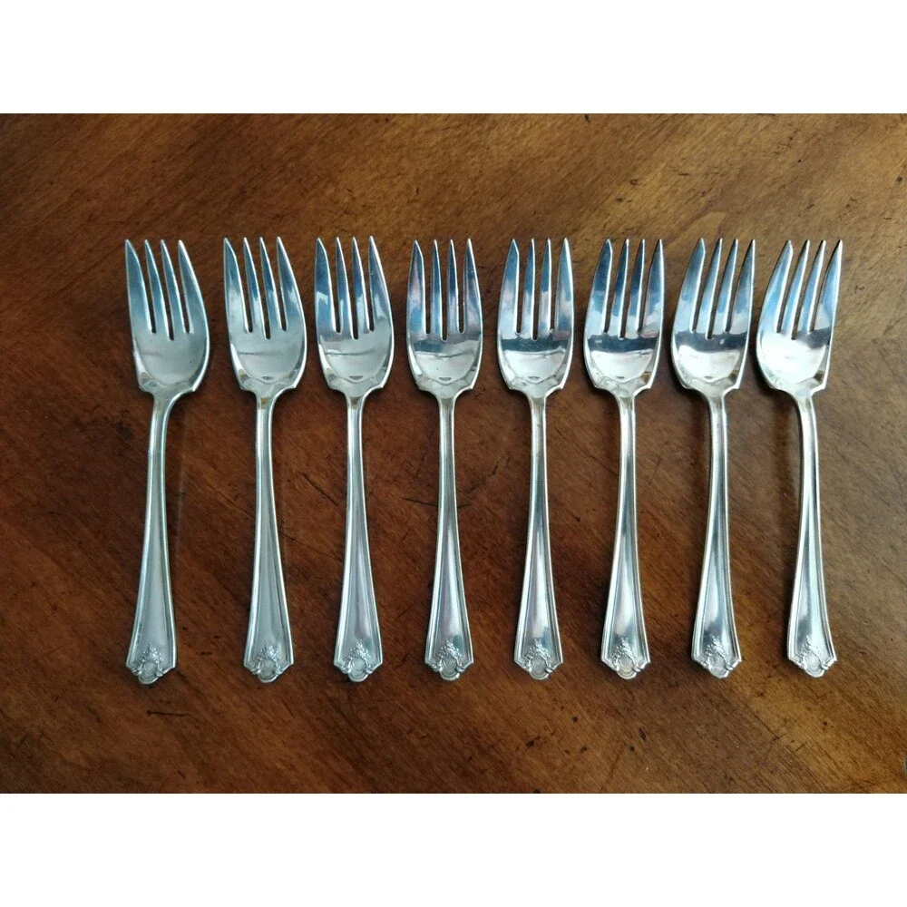 Lot of 8 Wm. Rogers Ashland Silverplate Salad Forks 1914 5.9